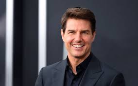 Short Bioghraphy of Tom Cruise 2025